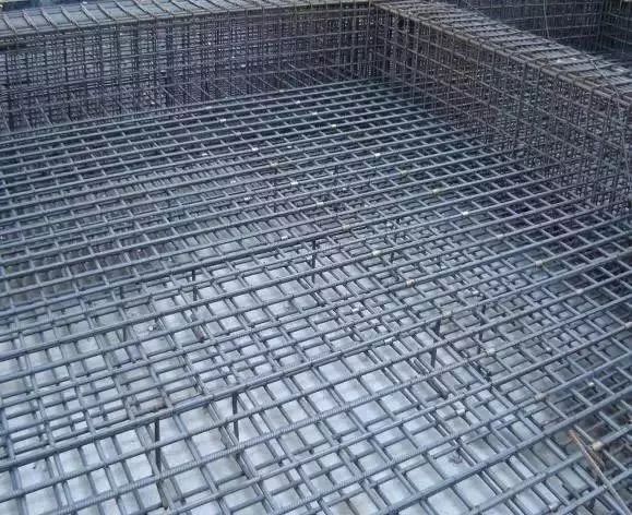 基礎(chǔ)底板鋼筋綁扎施工流程